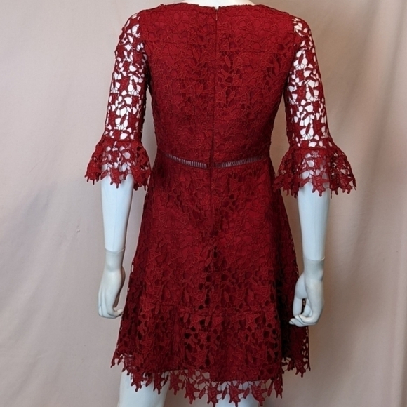 BB Dakota RSVP Red Lace Mini Dress size 4 - Picture 5 of 8